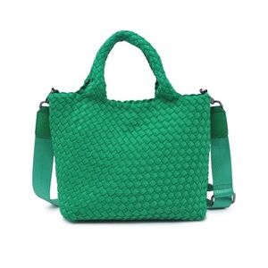 Sol & Selene - Skys the Limit - small crossbody/top handle bag in Kelly Green 🟩